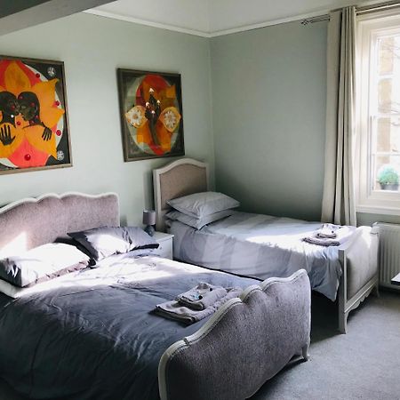 Regency Rooms Guesthouse Cheltenham Exterior photo